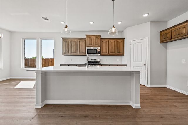 802 Juneau Street, Gainesville, TX 76240