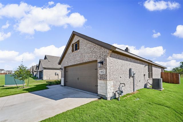 802 Juneau Street, Gainesville, TX 76240