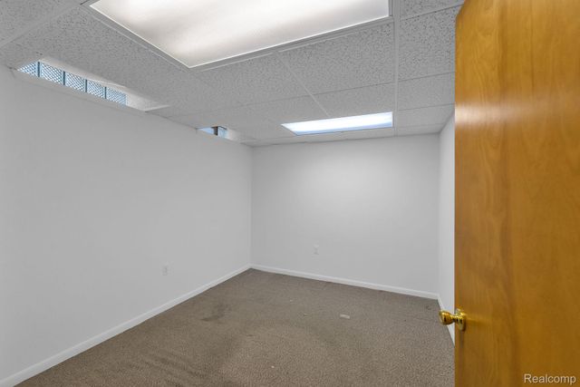 34381 Rosslyn Street, Westland, MI 48185