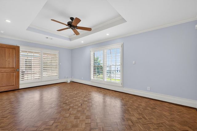 1109 Harbor View Drive, Galveston, TX 77550