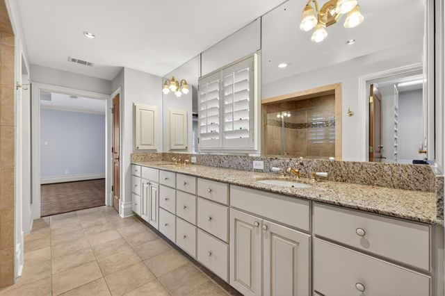 1109 Harbor View Drive, Galveston, TX 77550