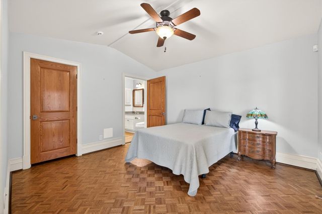 1109 Harbor View Drive, Galveston, TX 77550