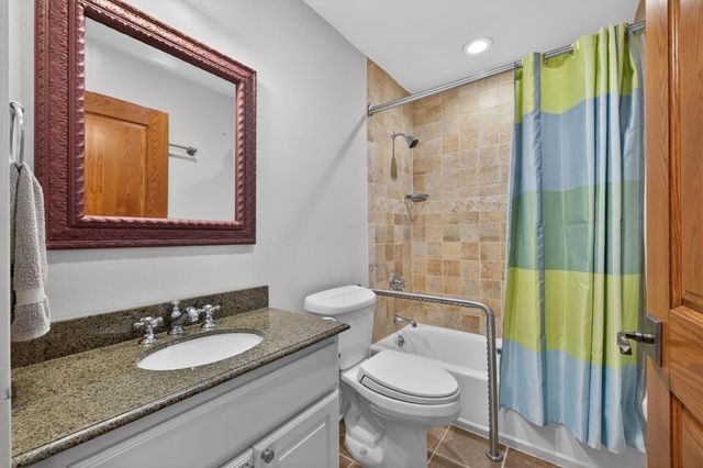 1109 Harbor View Drive, Galveston, TX 77550