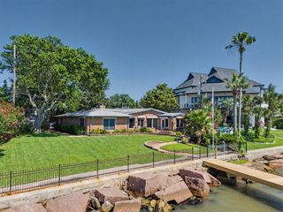 1109 Harbor View Drive, Galveston, TX 77550
