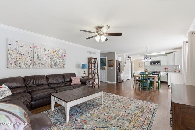 197 Inlet Avenue, Manahawkin, NJ 08050