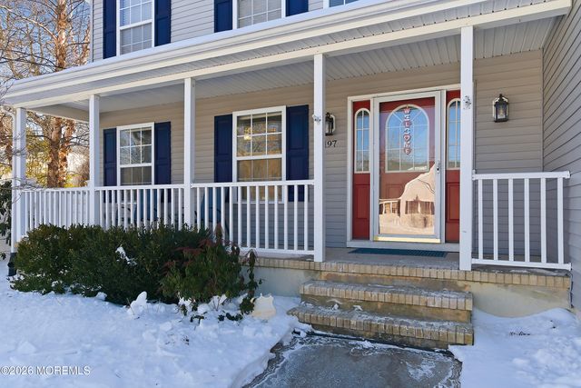 197 Inlet Avenue, Manahawkin, NJ 08050