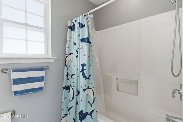 197 Inlet Avenue, Manahawkin, NJ 08050