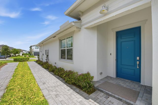 1397 Haywagon Trail, Loxahatchee, FL 33470