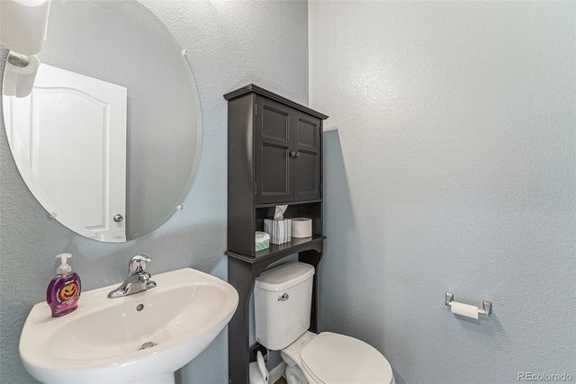 4327 E 95th Drive, Thornton, CO 80229