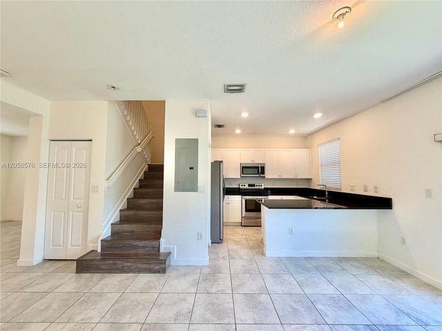 11214 SW 249th St, Homestead, FL 33032