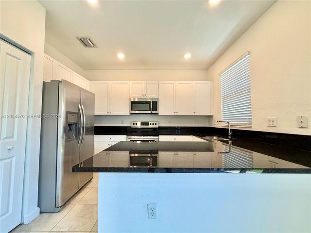 11214 SW 249th St, Homestead, FL 33032