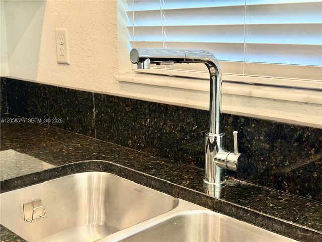 11214 SW 249th St, Homestead, FL 33032