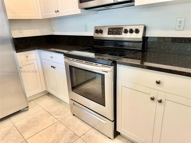 11214 SW 249th St, Homestead, FL 33032