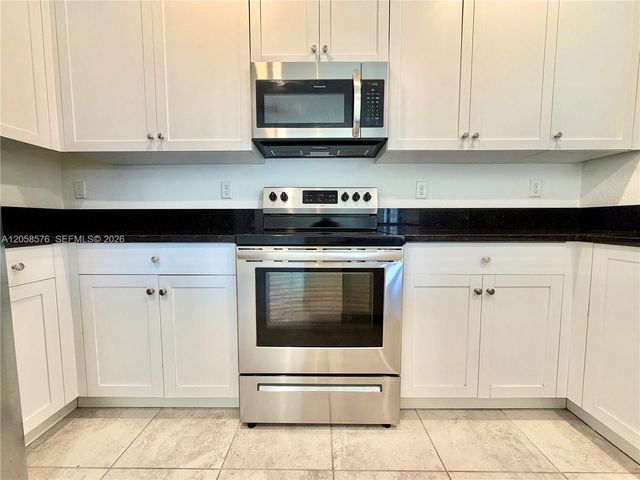 11214 SW 249th St, Homestead, FL 33032