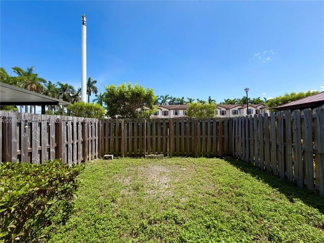 11214 SW 249th St, Homestead, FL 33032