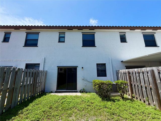 11214 SW 249th St, Homestead, FL 33032