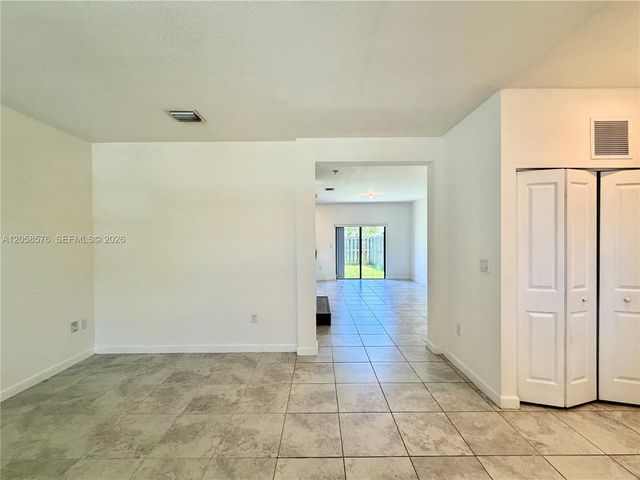 11214 SW 249th St, Homestead, FL 33032