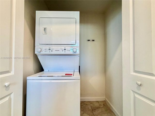 11214 SW 249th St, Homestead, FL 33032