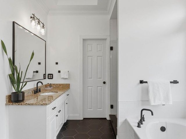 742 Tinsberry Lane, Inman, SC 29349
