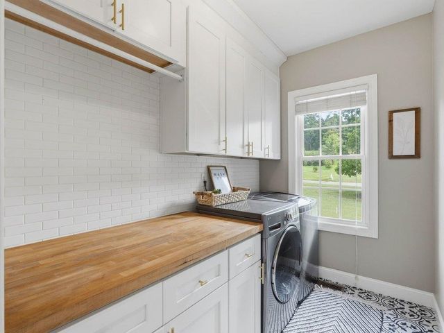 742 Tinsberry Lane, Inman, SC 29349