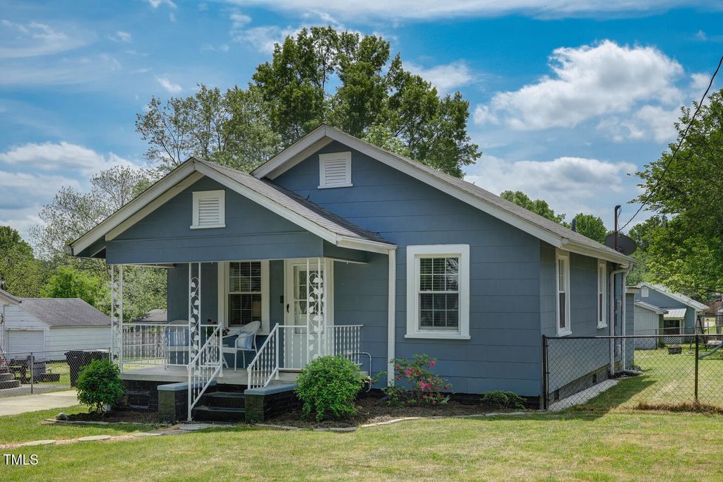 1542 Albright Avenue, Burlington, NC 27215