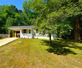 2030 Sanders Drive, Austell, GA 30168