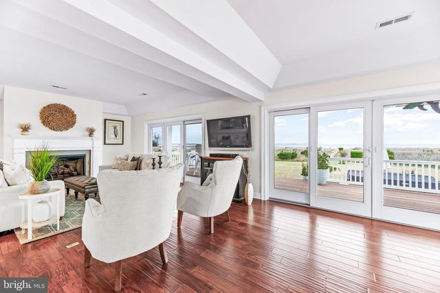 3095 CALVERT BLVD, Lusby, MD 20657