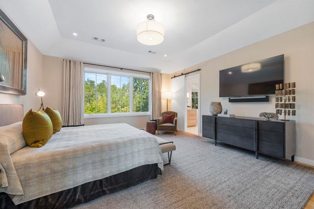 3621 Peregrine Falcon DR, Austin, TX 78746