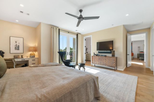 3621 Peregrine Falcon DR, Austin, TX 78746