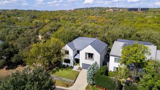 3621 Peregrine Falcon DR, Austin, TX 78746