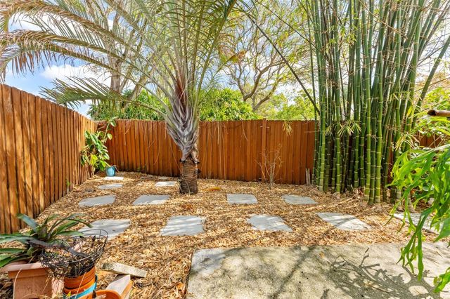 6429 N GOMEZ AVENUE, Tampa, FL 33614