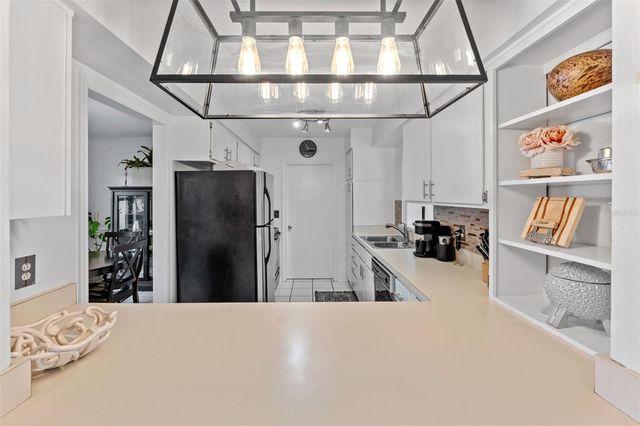 6429 N GOMEZ AVENUE, Tampa, FL 33614