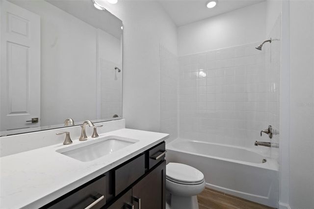 8013 COLBY CIRCLE, Orlando, FL 32817
