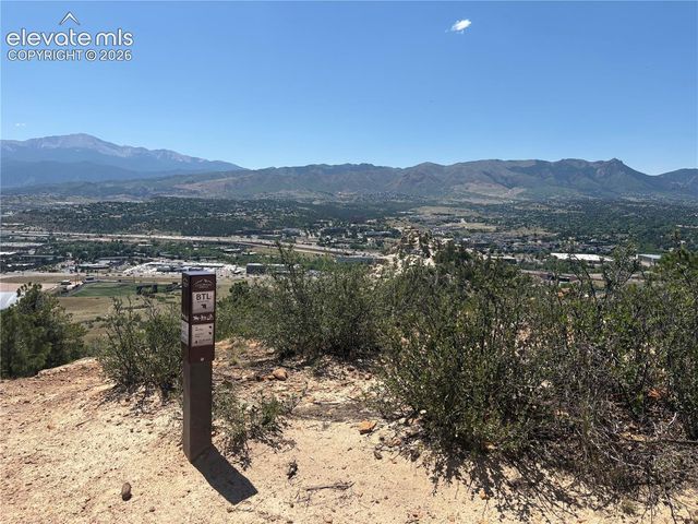 5763 Sonnet Heights, Colorado Springs, CO 80918
