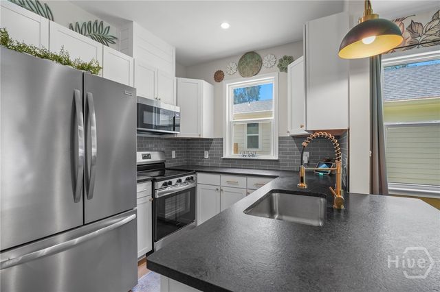 2217 E 59th Street, Savannah, GA 31404