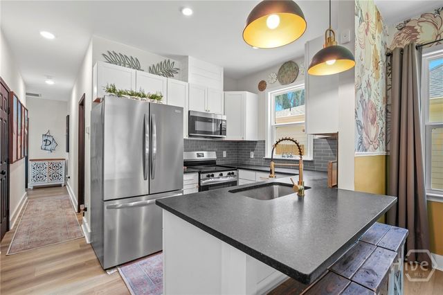 2217 E 59th Street, Savannah, GA 31404