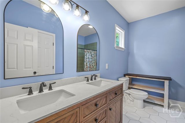 2217 E 59th Street, Savannah, GA 31404