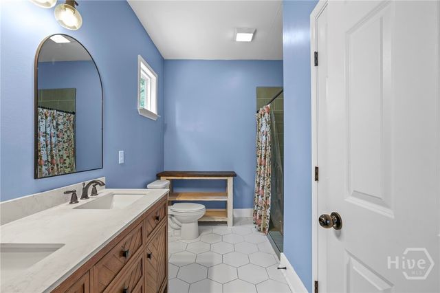 2217 E 59th Street, Savannah, GA 31404