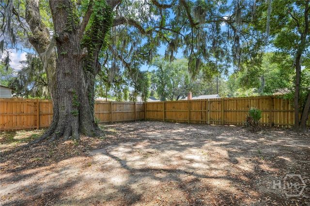 2217 E 59th Street, Savannah, GA 31404