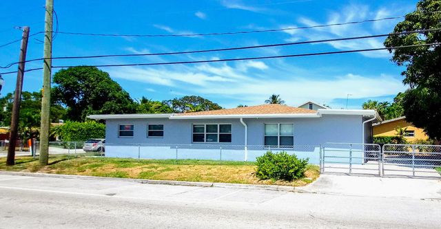 628 Monroe Drive Front, West Palm Beach, FL 33405