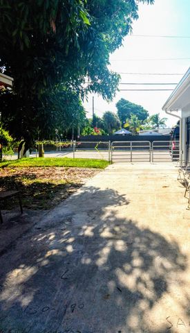 628 Monroe Drive Front, West Palm Beach, FL 33405