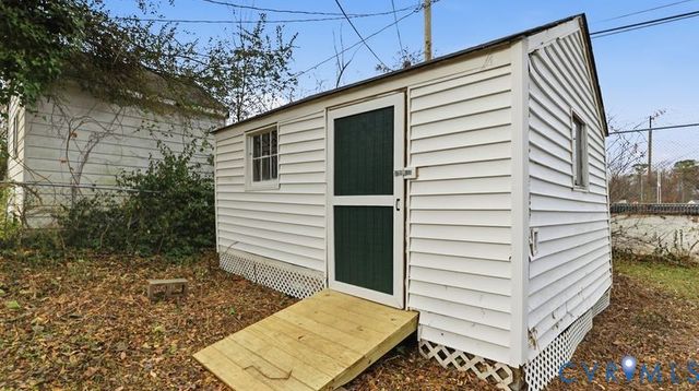 2424 Alycia Ave, Henrico, VA 23228