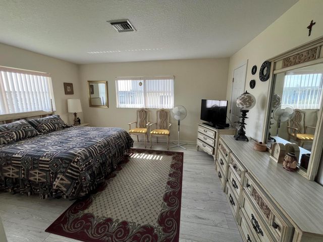 230 NE 26th Avenue 414, Boynton Beach, FL 33435