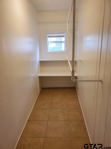 3105 Faith LN, Tyler, TX 75701