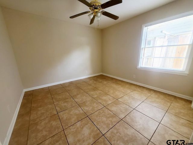 3105 Faith LN, Tyler, TX 75701