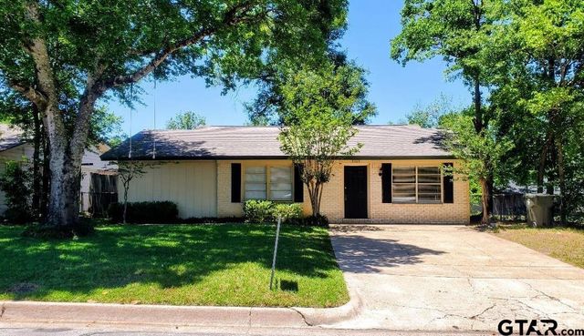 3105 Faith LN, Tyler, TX 75701