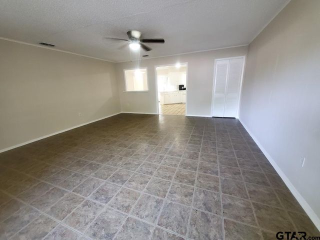 3105 Faith LN, Tyler, TX 75701