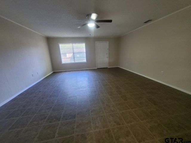 3105 Faith LN, Tyler, TX 75701