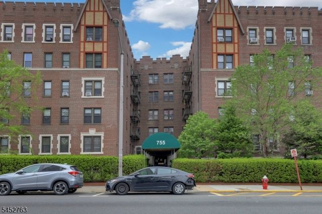 755 Anderson Ave, Cliffside Park Boro, NJ 07010