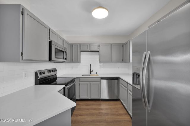 1800 THE GREENS Way 1509, Jacksonville Beach, FL 32250